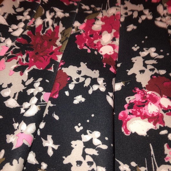 Floral skirt - Picture 2 of 2